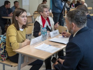 По просьбам жителей Домодедова у ТЦ «Каширский» убрали мусор
