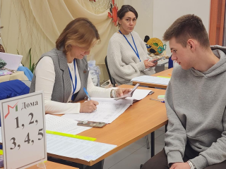 В Молодежном стартовал единый день голосования
