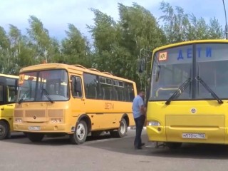 Детей из отдаленных деревень подвозят к школам Видного на специальных автобусах