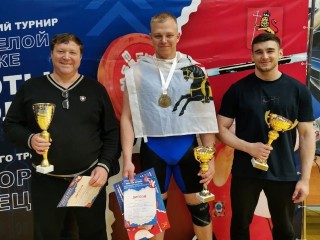 Клинские тяжелоатлеты привезли два золота с всероссийского турнира