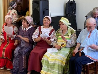 Клинские долголеты собираются на осенний праздник