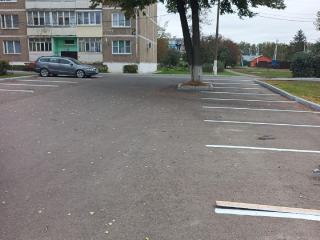 Во дворе Успенского стало удобнее парковаться