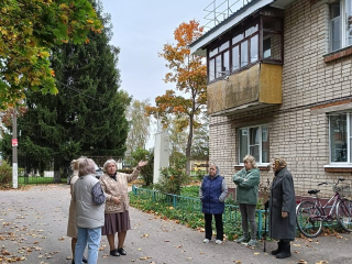 Капитальный ремонт кровли завершили в жилом доме в Вышегороде