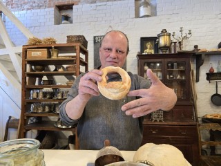 Почти 500 тыс. калачей испекли в коломенском музее за год