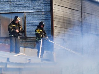 В Балашихе на территории полигона МЧС России проходят испытания огнем