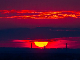 Сильнейшая за последние месяцы магнитная буря началась на Земле
