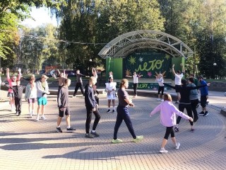 Развлекательную программу и лекции подготовили в Сестрорецком парке на выходные