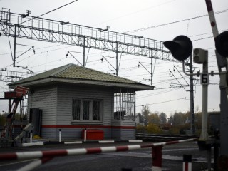 В Подмосковье ограничат движение на железнодорожных переездах