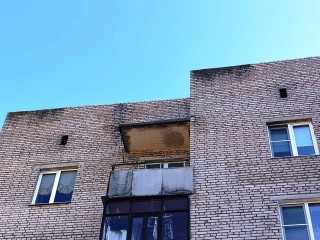 Управляющая компания должна обезопасить дом на Юбилейной от обрушения фасада