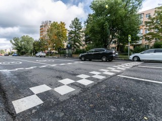 На региональных дорогах Подмосковья отремонтировали искусственные неровности