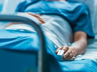 Не мгновенно: что происходит с человеком перед смертью — пять этапов