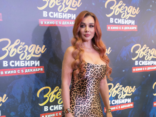 Сын Анны Седоковой выгнал маму из дома из-за ревности к поклоннику