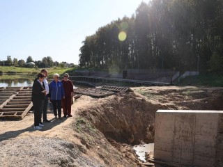 В Волоколамске к концу года завершат ремонт городской плотины