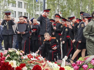 В центре образования №21 посмертно наградили погибшего в СВО Дениса Мельцаева
