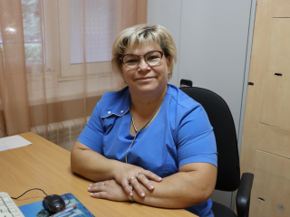 Тетя Туся: медсестра с 30-летним стажем лечит земляков и поддерживает фронт
