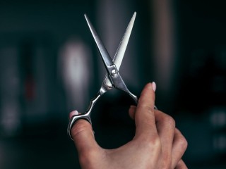 Надрезание уголков рта может послужить причиной отправки к психиатру