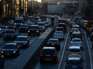 Загруженность трасс Подмосковья вечером 9 сентября составила 4 балла
