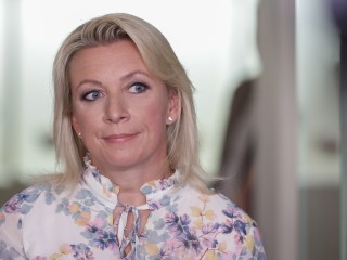 «Этот поступок не должен нравиться»: Захарова высказалась о скандале с выступлением SHAMAN
