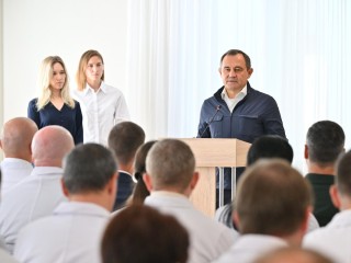 Игорь Брынцалов навестил раненых бойцов в госпитале Росгвардии