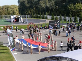 Подмосковная молодежь осваивает дроны в память о защитниках Отечества