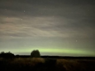 Жители Шатуры выкладывают фотографии зеленого северного сияния