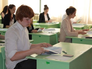 Школьники смогут пересдавать два предмета на ЕГЭ при допфинансировании