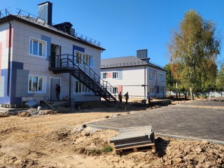 Двор детского сада в Колюбакине начали обустраивать