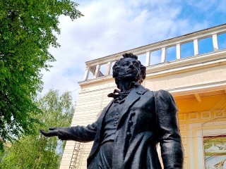 Подростки находят свой «вайб»: в Ступине проведут творческий вечер молодой поэтессы