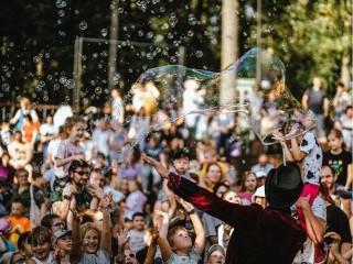 Раменский парк приглашает жителей на бесплатные мастер-классы и ретротанцы