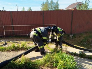 Пожарные из Луховиц проверили водоемы на готовность к тушению пожаров