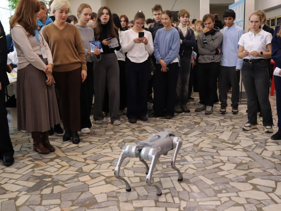 Школьники из Пущино познакомились с профессиями на «Ярмарке учебных мест»