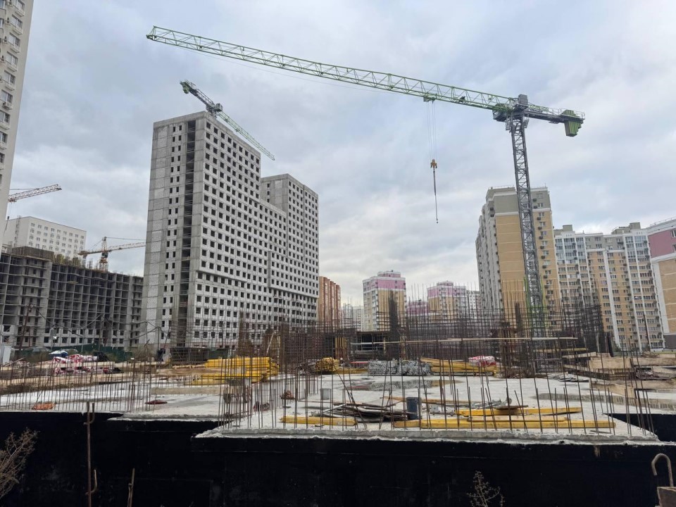 Играй, учись, расти: в новом ЖК строят детский сад с кружками и спортивными залами