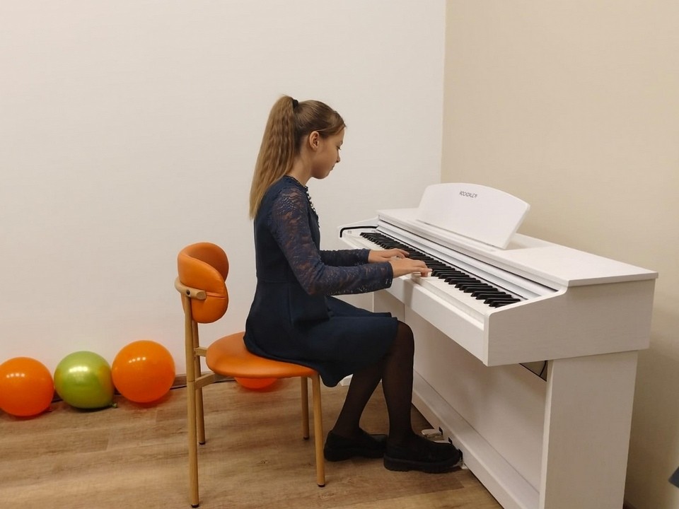 Луховичан приглашают посмотреть на «Поющие картины»