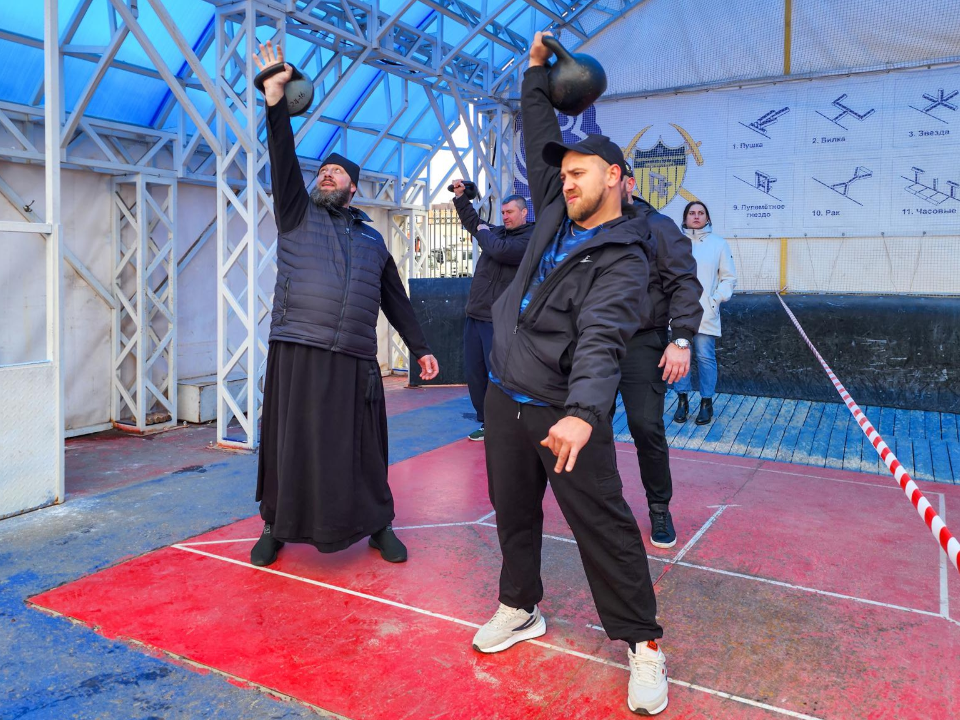 Богатырские забавы: в Подольске прошел спортивно-семейный праздник