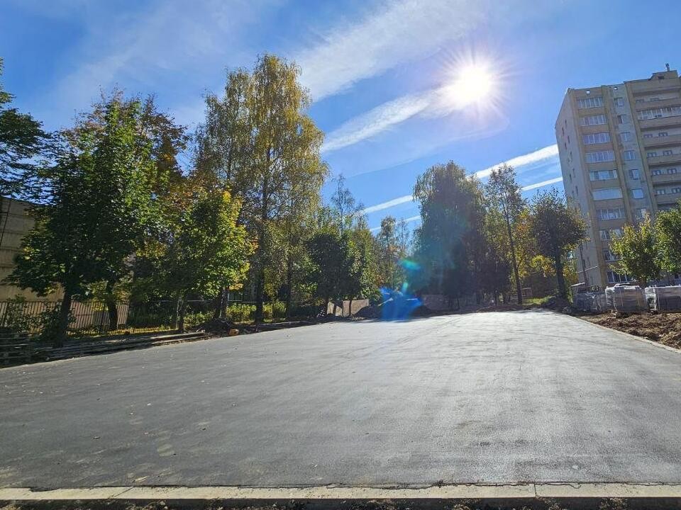 В Молодежном сквере уберут провода под землю и высадят растения