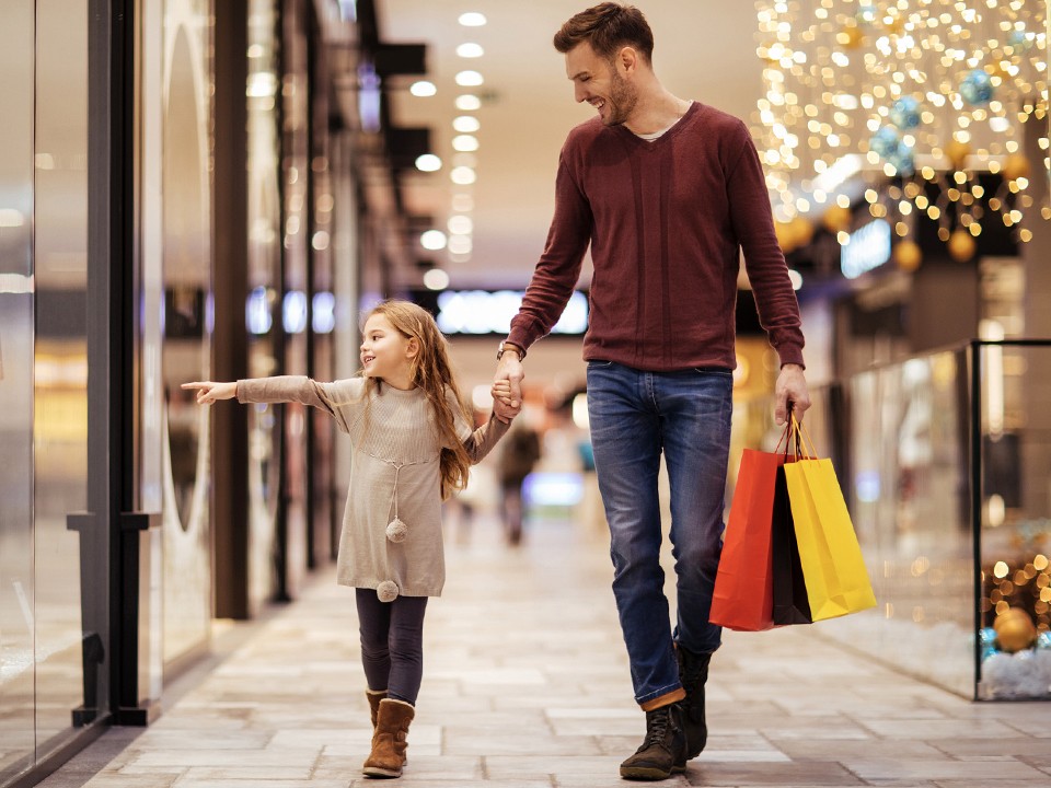 Один из крупнейших торговых центров Дмитрова продадут на торгах в декабре 2025 года