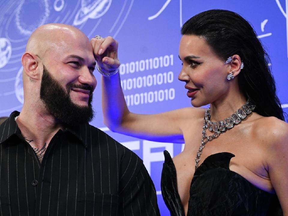 «Это продолжение шоу»: почему разводятся Джиган и Оксана Самойлова