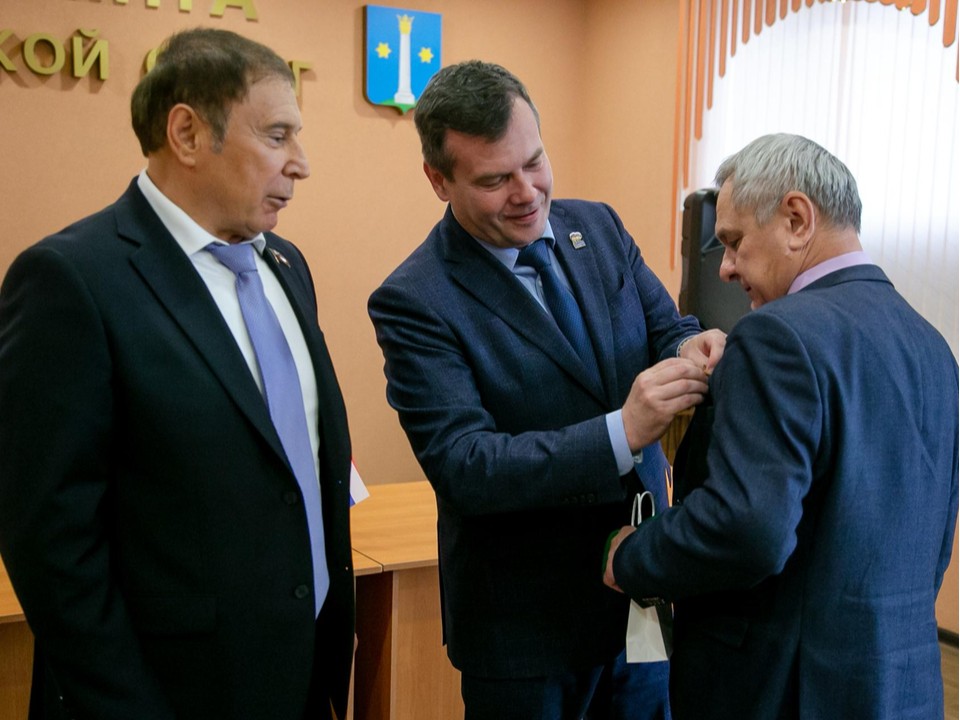 Коммунальщиков Озер поблагодарили за подготовку к отопительному сезону