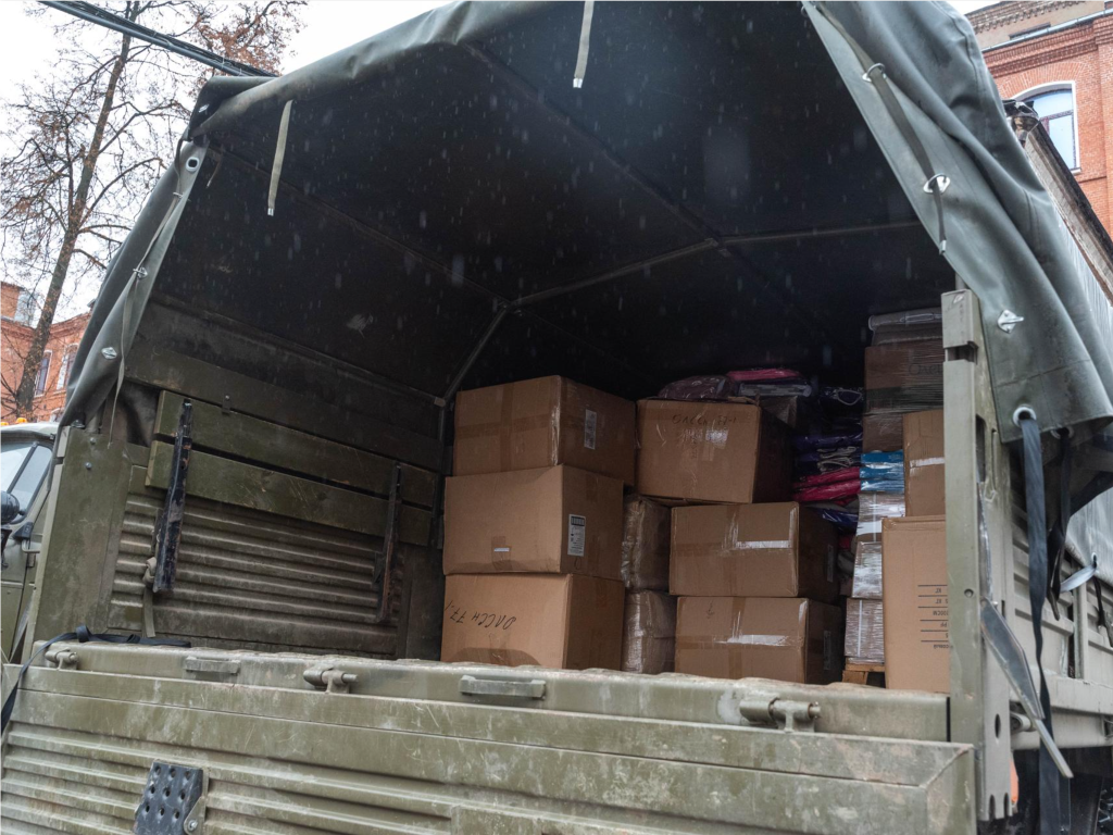 Реутов отправил очередной гуманитарный груз для военнослужащих