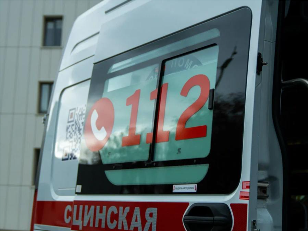 Помощь пострадавшей в ДТП женщине до приезда «скорой» оказывал прохожий