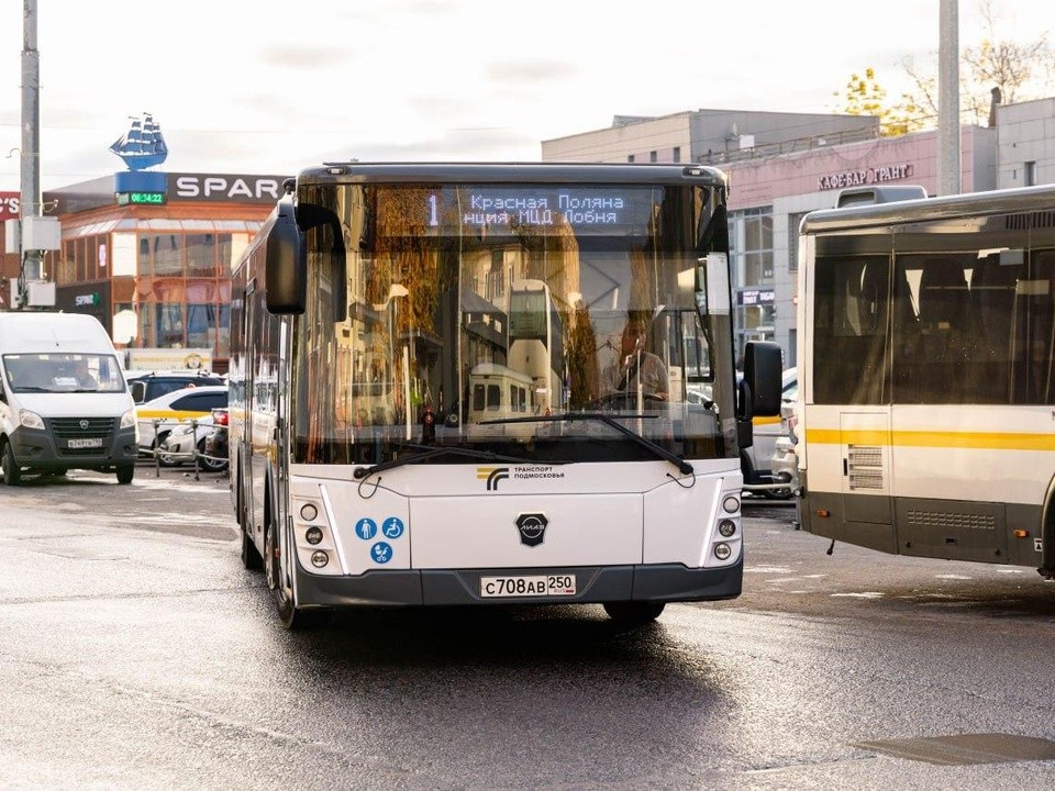 Комфорт и безопасность: новые автобусы вышли на маршруты в Лобне