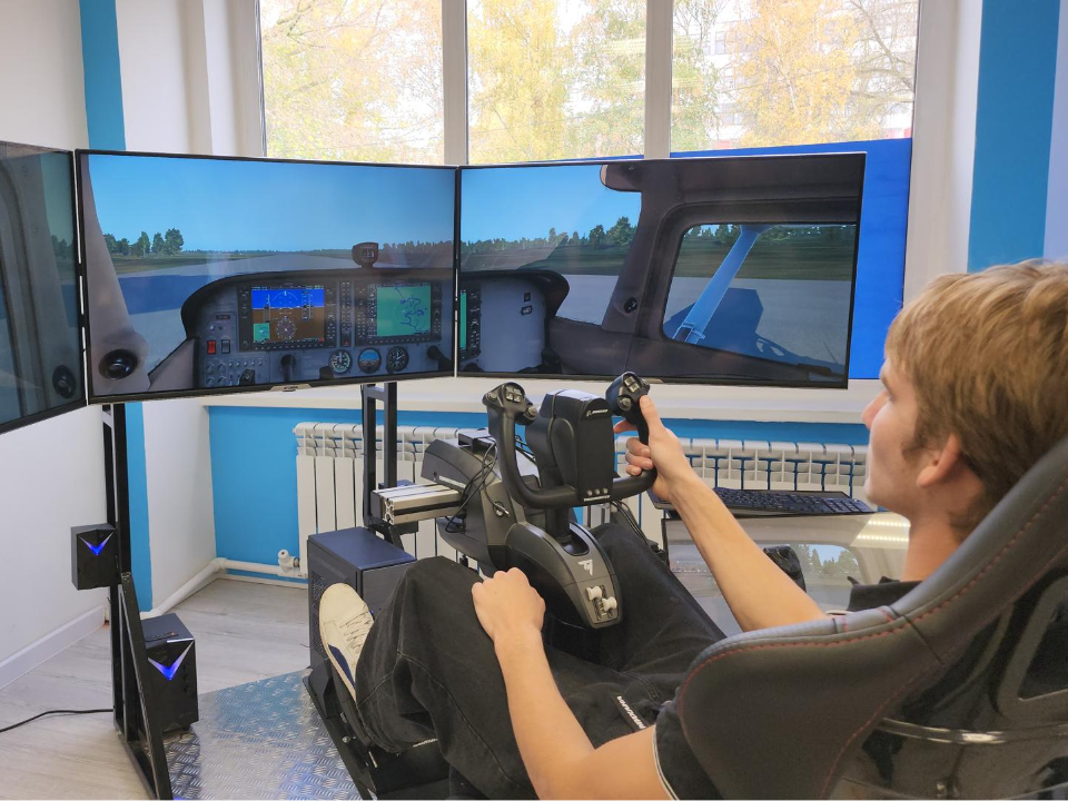 Школьники Люберец примерили на себя профессии авиастроителей, пекарей и операторов БПЛА