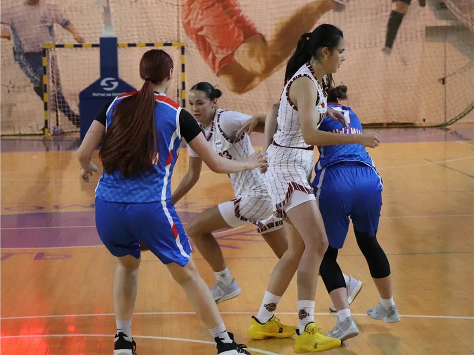 Мытищинские баскетболистки стали призерами Чемпионата Подмосковья