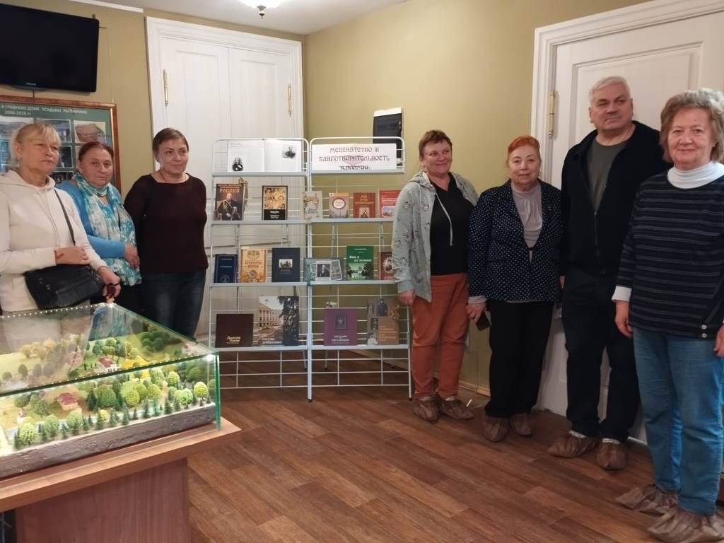 В Лыткаринском музее открыли выставку, посвященную благотворительности