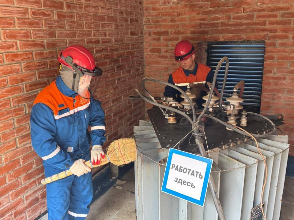Энергетики усилили надежность электроснабжения ста домов