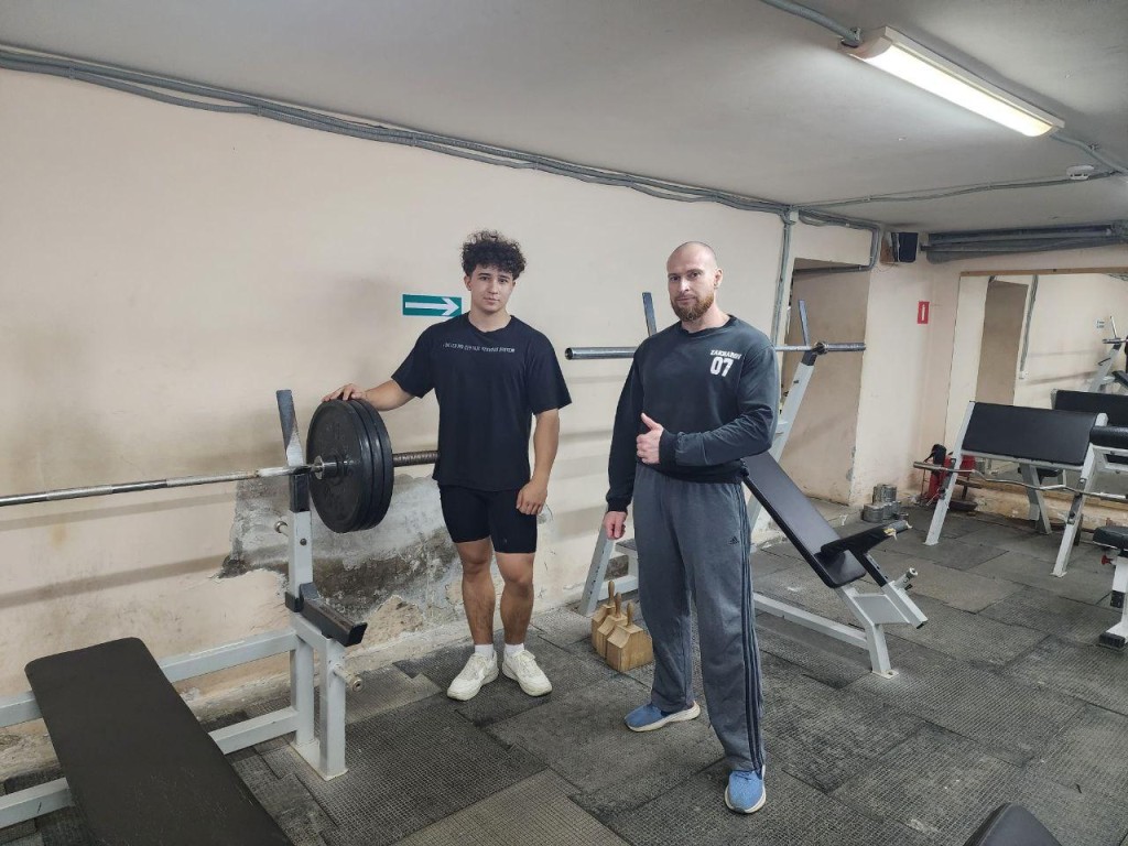 На чемпионате мира по пауэрлифтингу тренер из Солнечногорска и его воспитанник завоевали золото