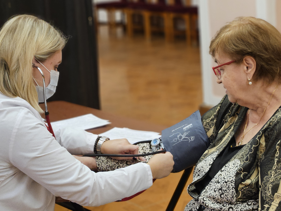 Какие врачи проведут осмотр жителей села Мокрое и ближайших деревень 18 октября