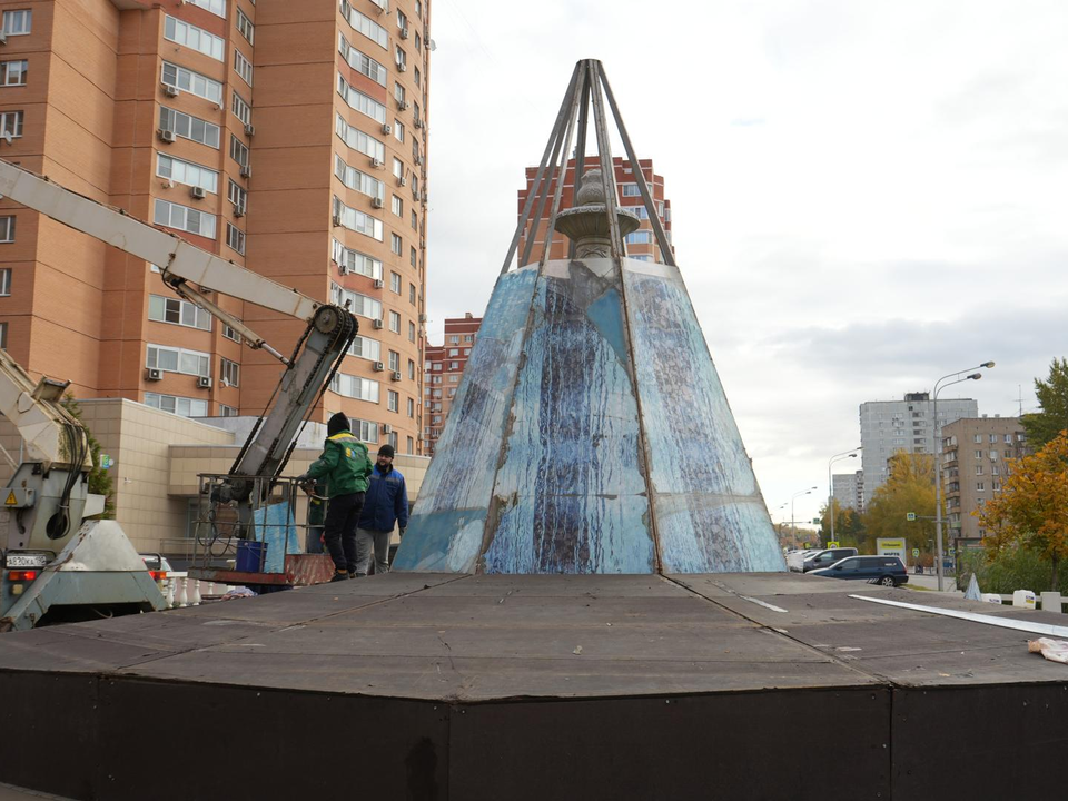 Главный городской фонтан в Дзержинском законсервировали к зиме
