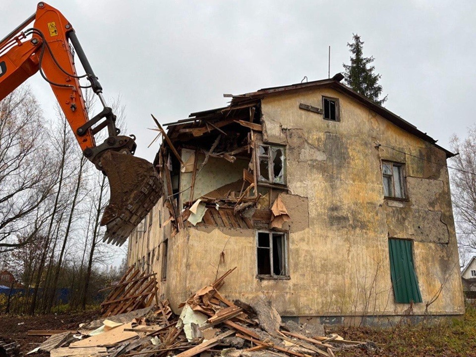 Безопасность прежде всего: демонтаж аварийного жилья начался в Рузском округе