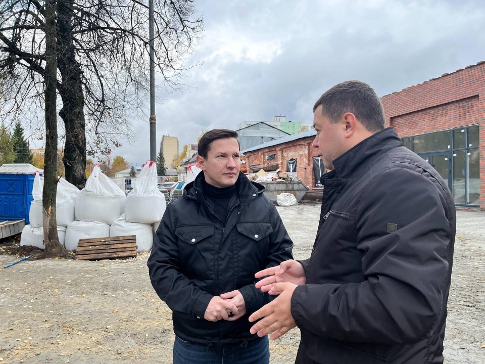 Марк Черемисов оценил, как преображается сквер Карла Маркса в Богородском округе
